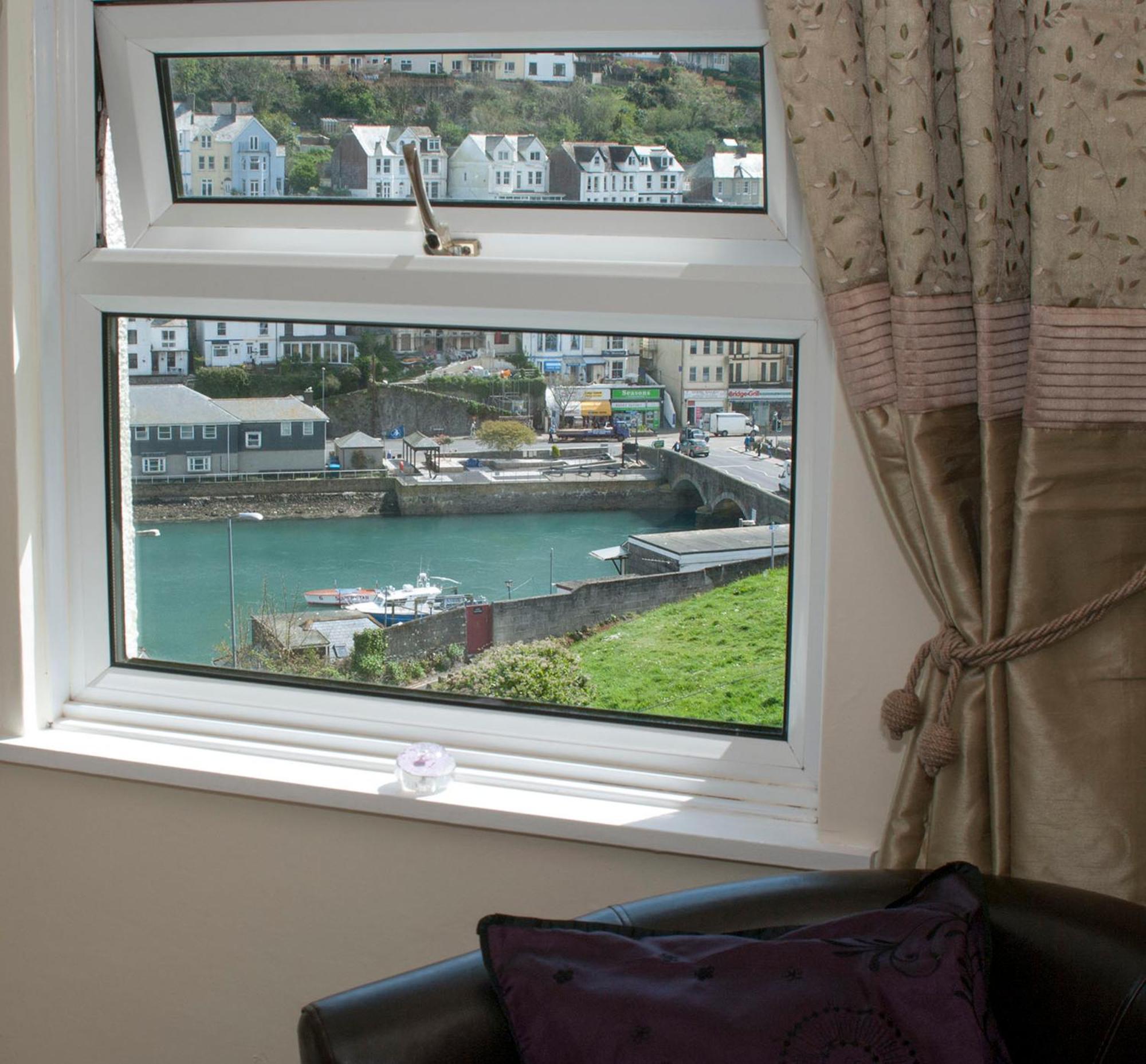 لوي Schooner Point Guest House الغرفة الصورة
